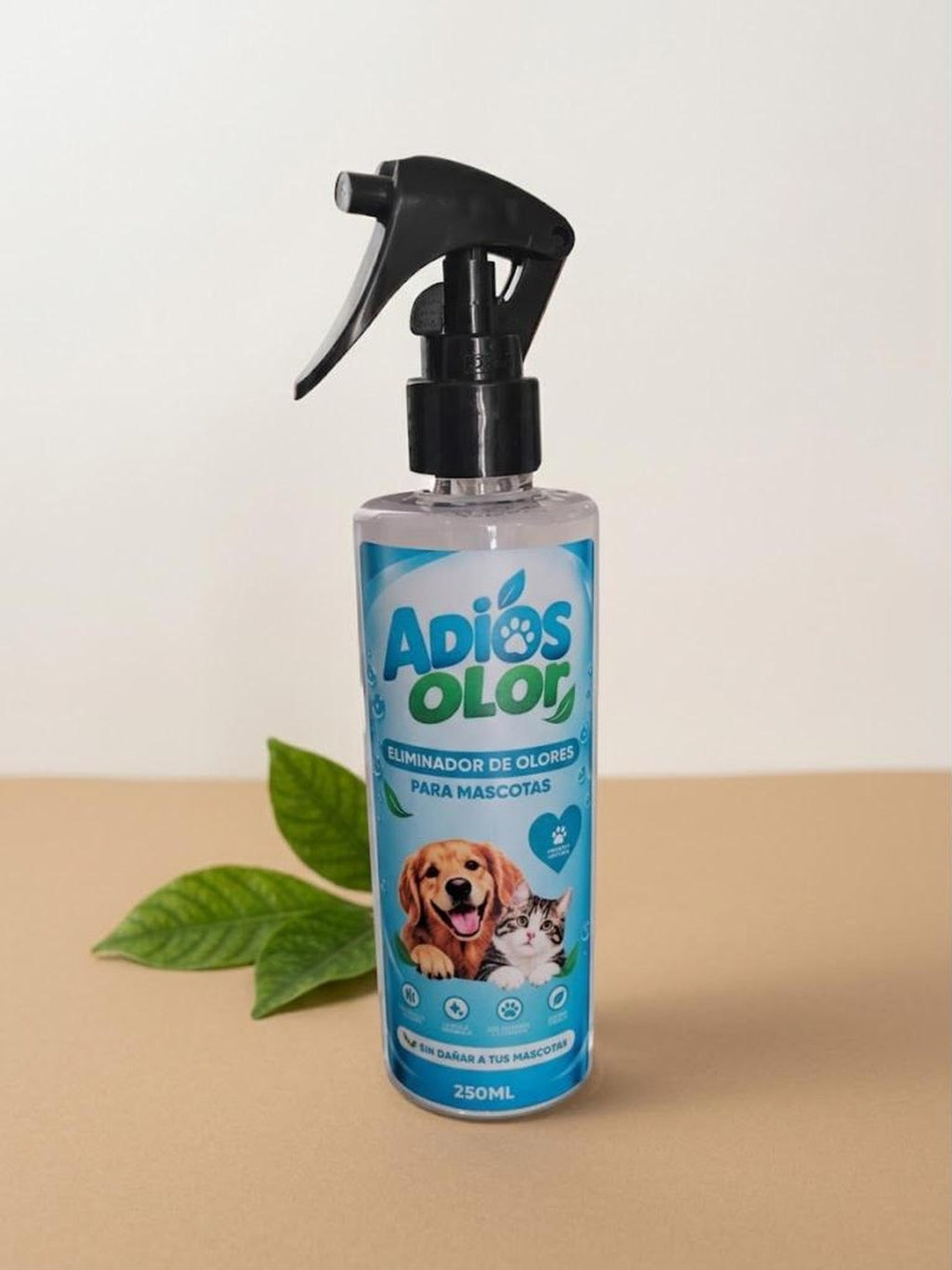 Adiós Olor eliminador de olores para mascotas en spray de 250 ml, botella con atomizador negro